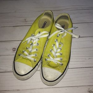 Bright yellow loved converse